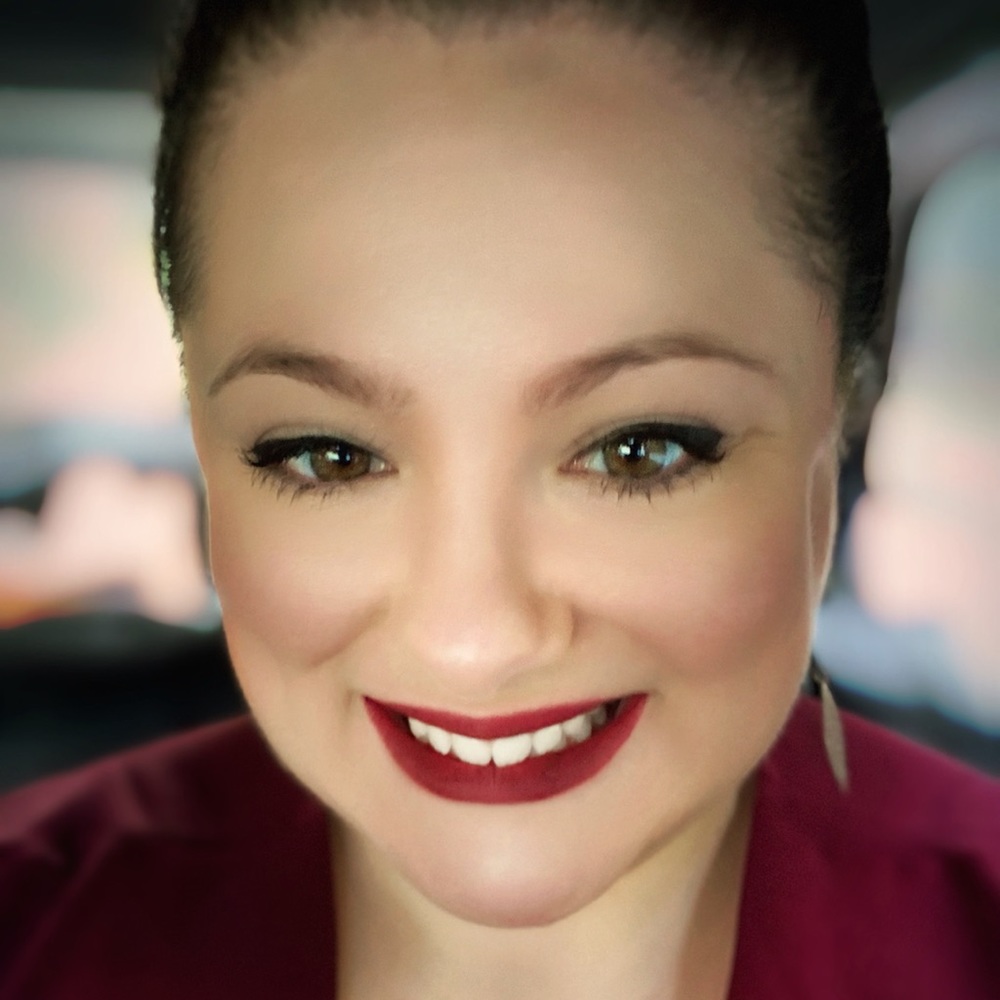 Meet your Posher, Emi
